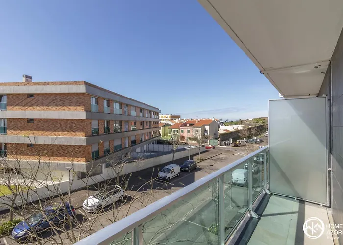 Azores - Pico Do Salomao Poolside Retreat * Ponta Delgada (Sao Miguel)