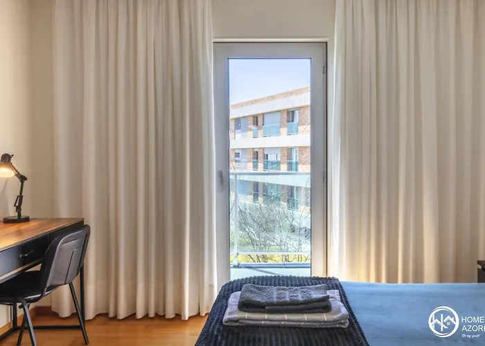 Azores - Pico Do Salomao Poolside Retreat