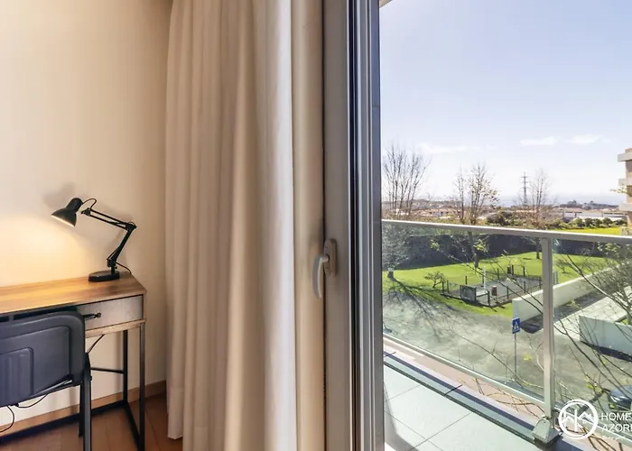 Azores - Pico Do Salomao Poolside Retreat