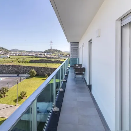 Apartament Azores - Pico Do Salomao Poolside Retreat