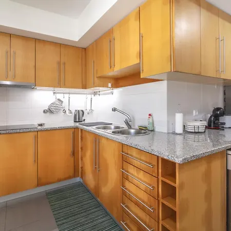 Apartament Azores - Pico Do Salomao Poolside Retreat *