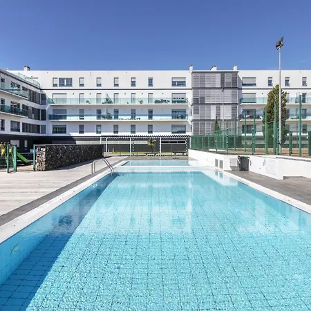 Apartament Azores - Pico Do Salomao Poolside Retreat