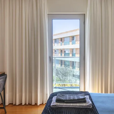 Azores - Pico Do Salomao Poolside Retreat