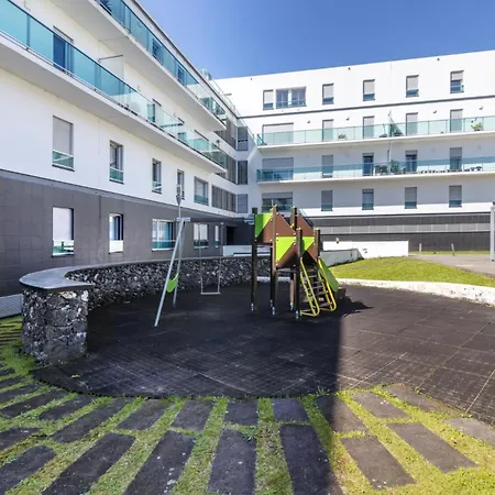 Azores - Pico Do Salomao Poolside Retreat